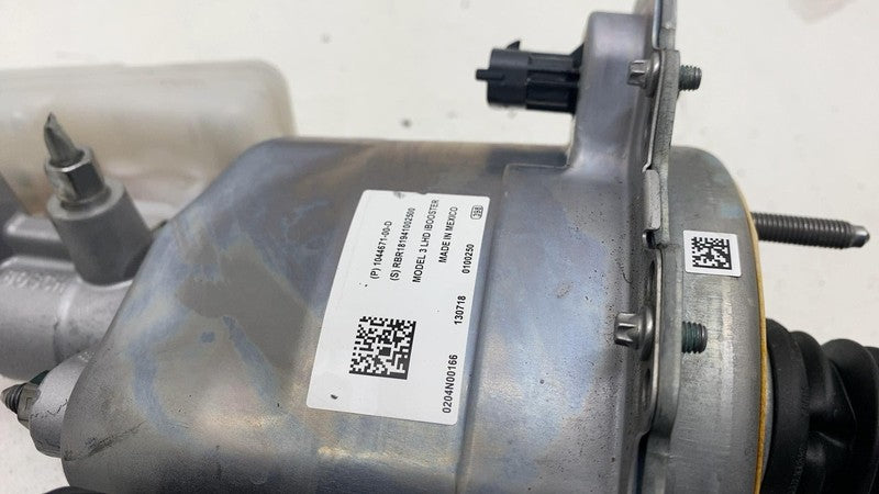 104467100D ⭕ 2017-2023 Model 3 Power Brake Booster Master Cylinder & Reservoir 1044671-00-D