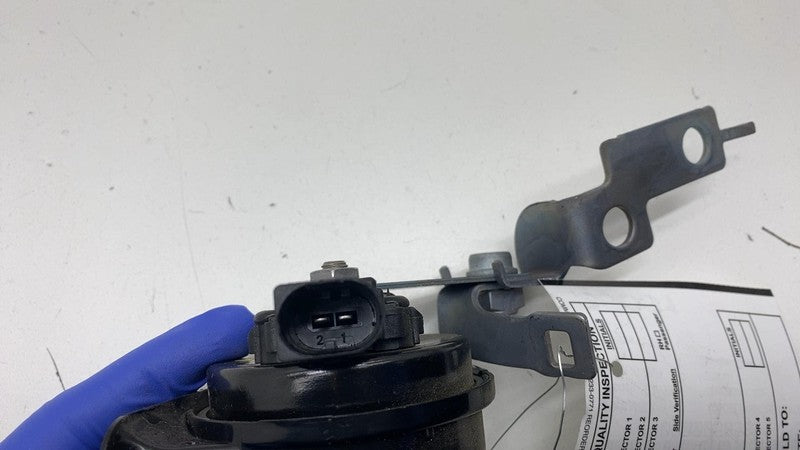 9Y0.951.223.B ⭕ 2019-2024 Porsche Cayenne Front Left High Note Tone Signal Horn OEM 9Y0951223B