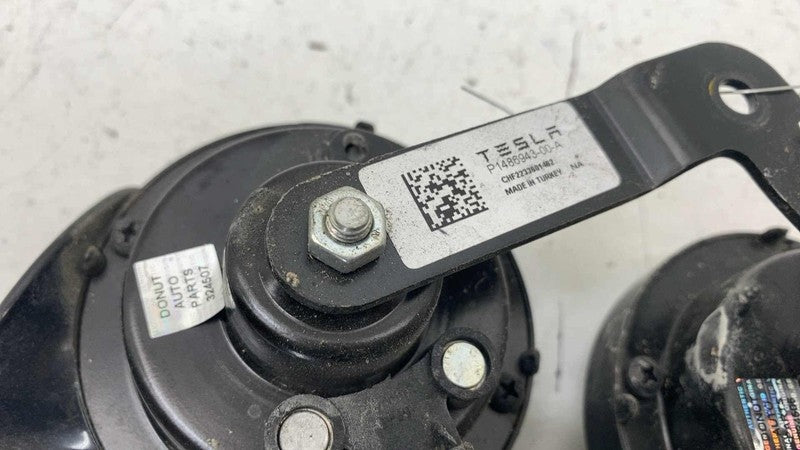 148694300A ⭕ 2017-2023 Tesla Model 3 M3 High + Low Pitch Tone Horn w/ Bracket 1486943-00-A