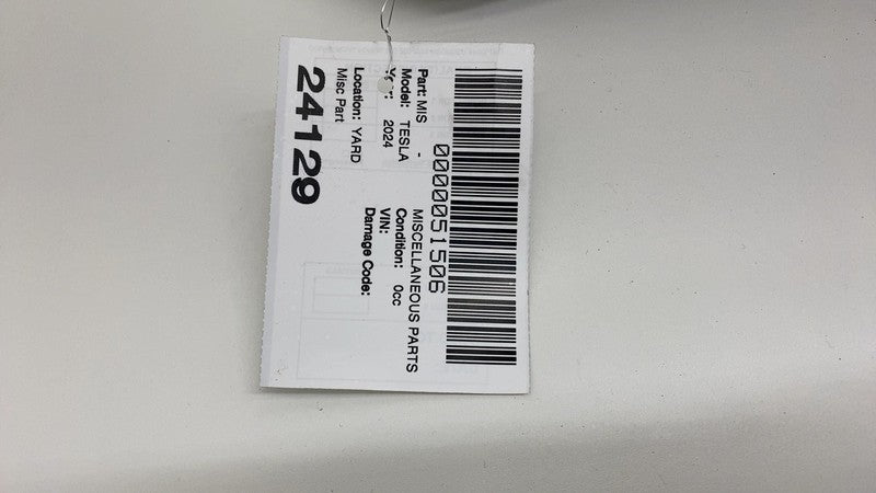 181960200H 2024-2025 Tesla Cybertruck Dash Super Cowl Upper Defrost Duct Trim Panel Support