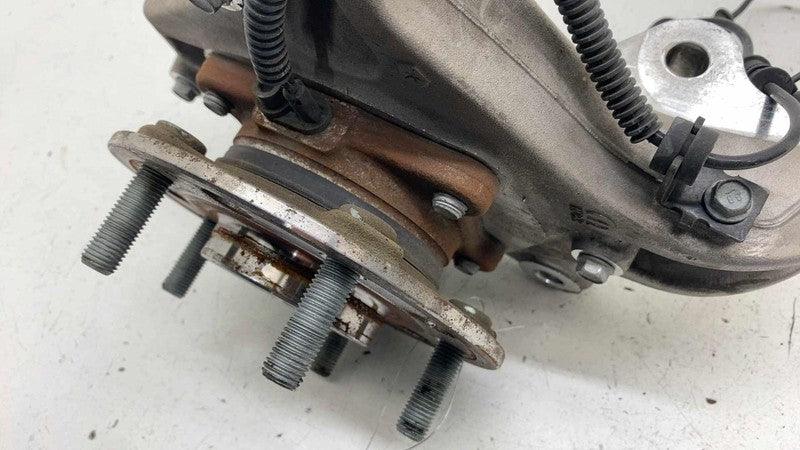 68621602AA ⭕ 17-25 Chrysler Pacifica Front Right Spindle Knuckle w/ Dust Shield 68621602AA