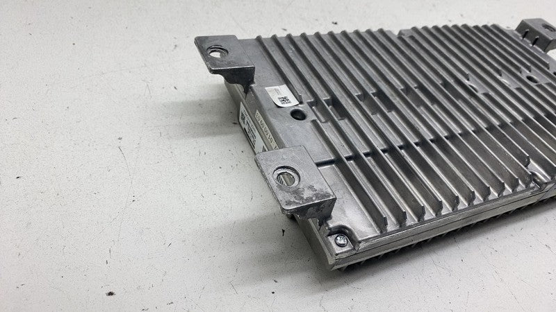 PT00012023F 2022 2023 2024 Rivian R1S Radio Audio Amplifier 22CH AMP Control Module Unit OEM