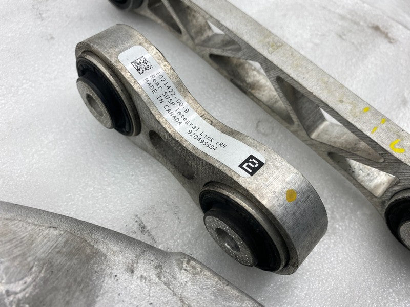 1021422 00 B ⭕16-20 Model S X Rear Right Knuckle w/ Wheel Hub & Control Arm Link 1021416-00-D