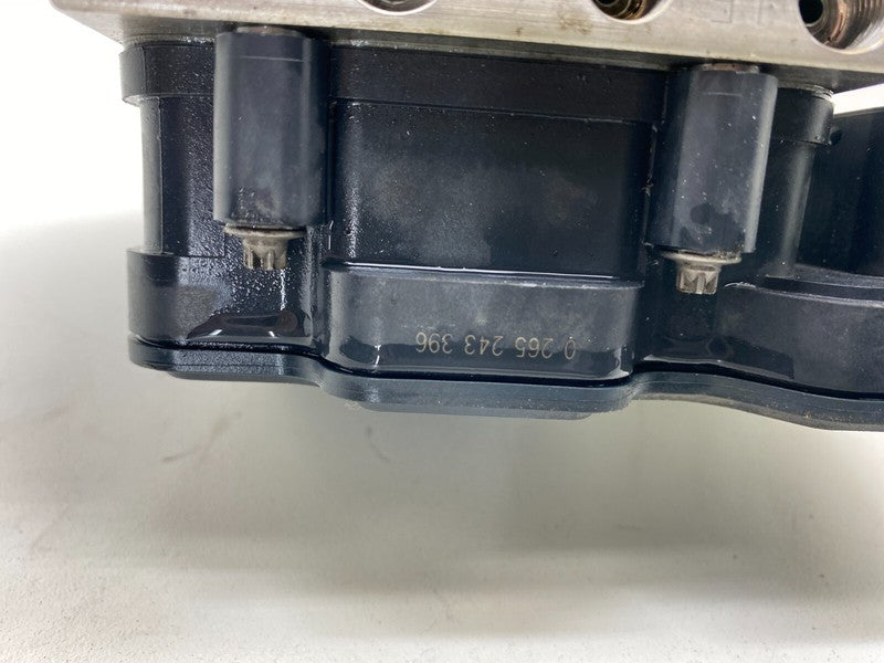 600636300C ⭕2012-2015 Model S Hydraulic ABS Anti-Lock Brake System Pump Module 6006363-00-C