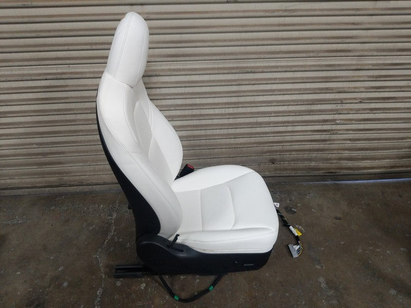⭕ 2017-2022 Tesla Model 3 Front Passenger Side 1st Row Seat Leather White Right