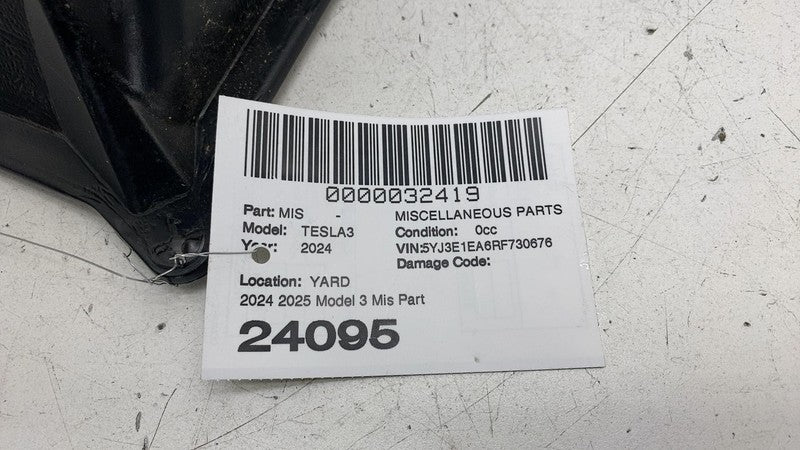 156115600B 2024 2025 Tesla Model 3 HVAC Heater Box Fresh Air Gutter Cover Duct 1561156-00-B