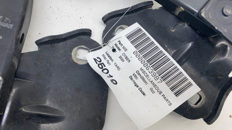 ⭕2024 Tesla Cybertruck Front Driver & Passenger Trunk Hinge Support Le