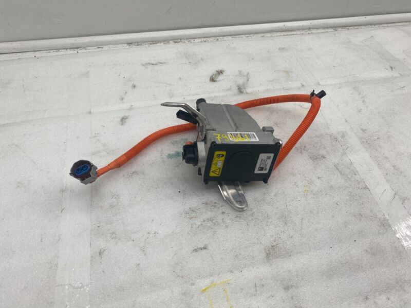 104894100E 2016-2020 Tesla Model X MX Thermal System Electric Battery Heater w/ Cable Wire
