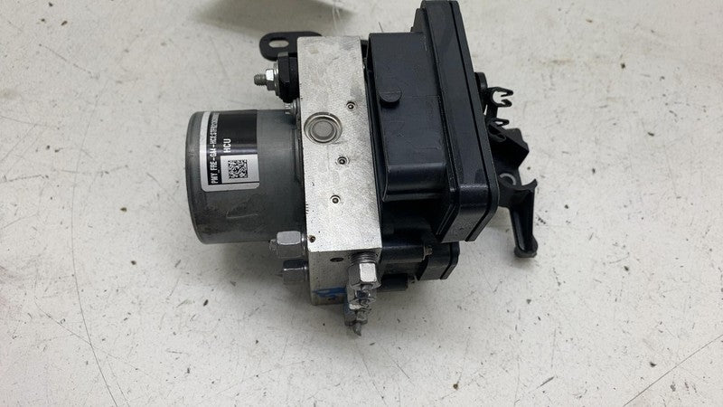 ⭕ 20-23 Model Y Anti-Lock Brake System ABS Pump Module w/ Bracket 1044