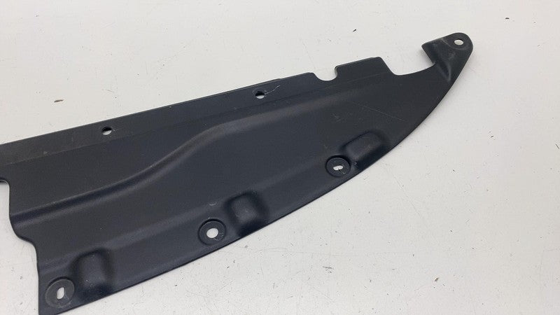 68227802AD ⭕2017-2024 Chrysler Pacifica Radiator Upper Cover Baffle Shield Panel 68227802AD