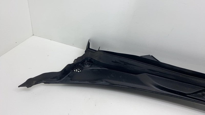 51717388714 2018-2023 BMW 530e B46X Windshield Wiper Cowl Panel Grille Cover OEM 51717388714