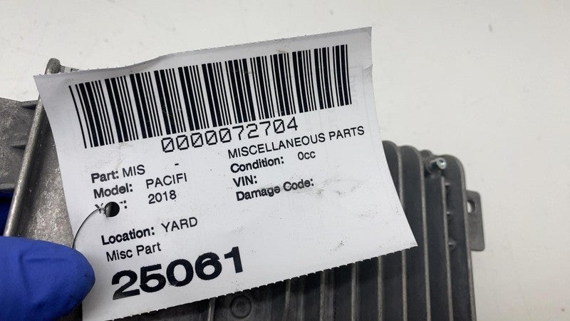 ⭕ 18-19 Chrysler Pacifica Multi Media Radio Receiver Control Module 68