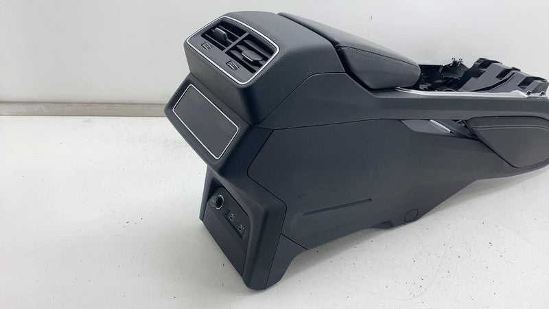 ⭕ 2021-2022 Audi E-Tron Quattro Front Center Console Assembly
