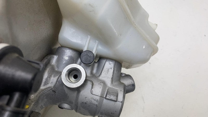 A 205 430 00 02 ⭕ 2018-2022 Mercedes Benz C-Class Brake Booster w/ Master Cylinder A2054300002