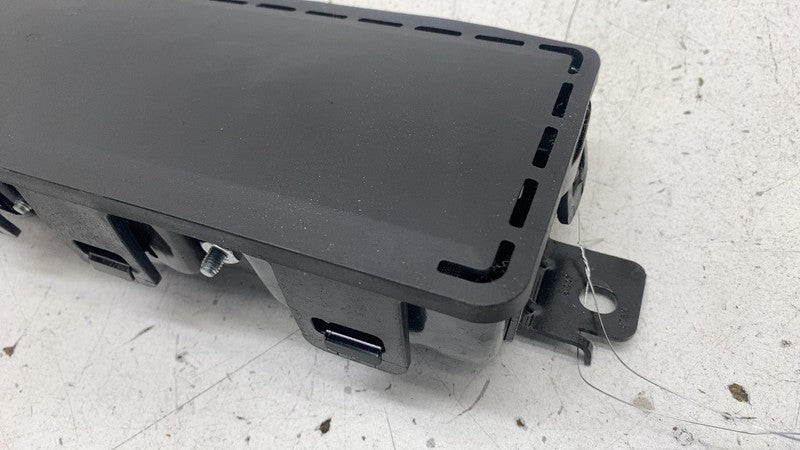100526000G 2012-2015 Tesla Model S Front Passenger Side Lower Knee Airbag Right RH Assembly