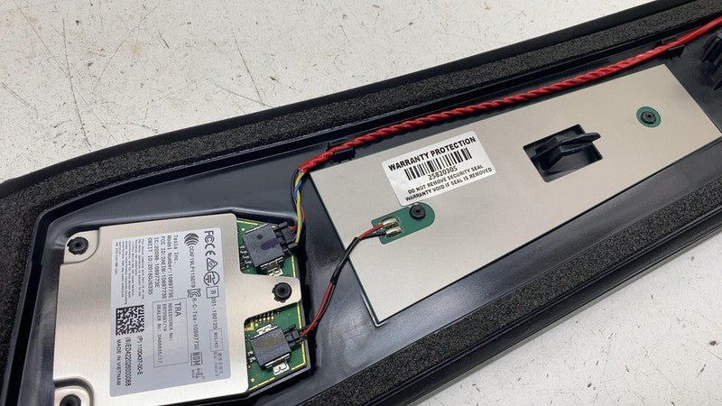 1100437-00-E ⭕ 2017-2023 Tesla Model 3 Left B-Pillar Applique Glass Trim Molding 1100437-00-E