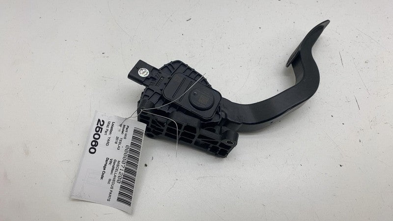 1011298 ⭕2017-2023 Tesla Model 3 Front Accelerator Gas Pedal Throttle Sensor Pad 1011298