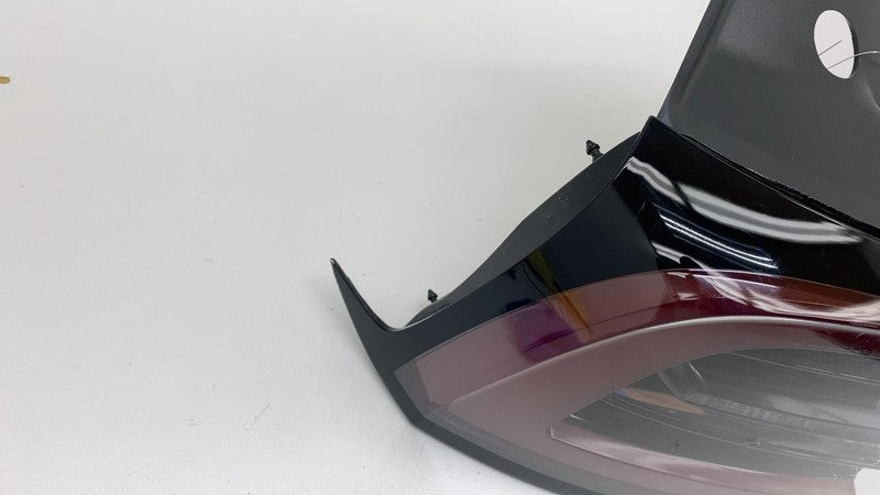 1077397 2017-2023 Tesla Model 3 Rear Driver Side Exterior Taillight Outer Tail Lamp Left