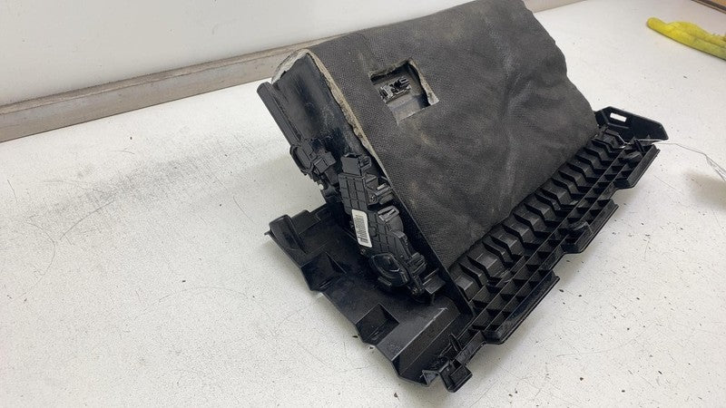 ⭕ 16-20 Model S X Instrument Panel Glove Box Storage Compartment 10033
