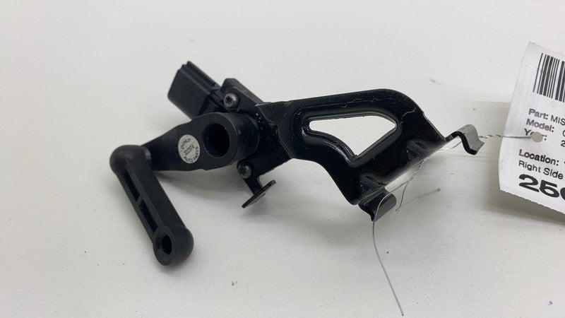 125097600B ⭕ 24-25 Cybertruck Rear Right Side Suspension Height Level Sensor 1250976-00-B