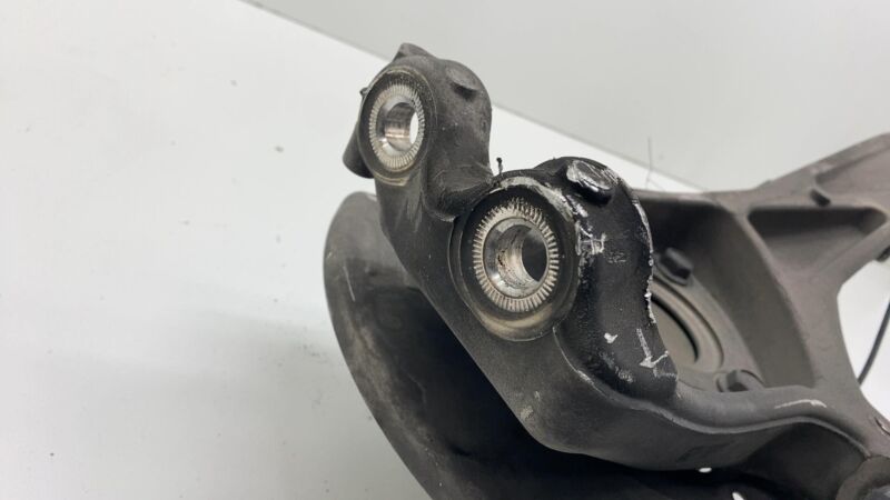 104431100E 17-23 Tesla Model 3 Front Left RWD Spindle Knuckle w/ Wheel Hub & Dust Shield LH