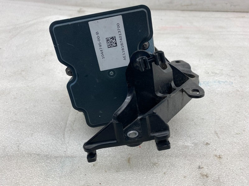 1044745 00 B ⭕ 2017-2020 Tesla Model 3 M3 Antilock Brake System ABS Pump Module 1044745-00-B