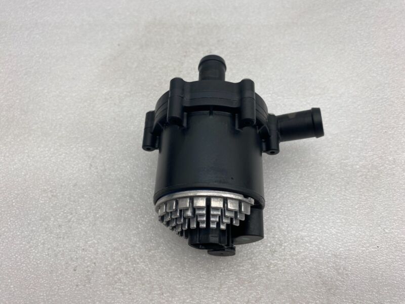 2012-2020 Tesla Model S MS Auxiliary Water Coolant Pump Assembly 1067473-00-F