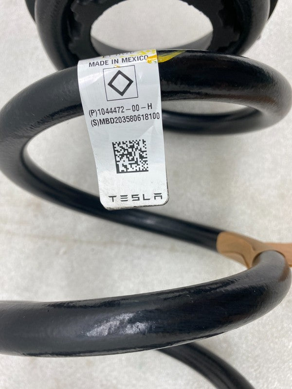 104447200H ⭕ 2017-2023 Tesla Model 3 Rear Left or Right Suspension Coil Spring Assembly OEM