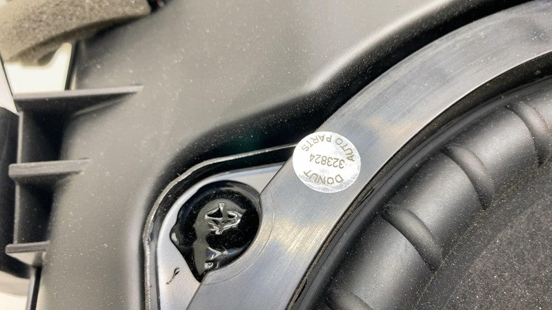 PT00029958D 2022-2024 Rivian R1S Meridian Speaker Bass Box Subwoofer Assembly PT00029958-D