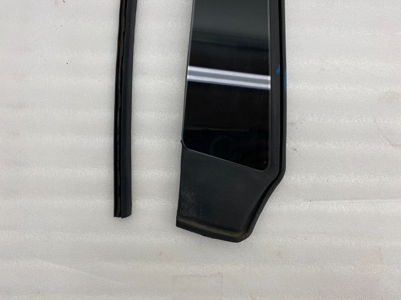 109231298F ⭕16-20 Tesla Model X Right B-Pillar Applique Trim Molding w/ Camera 1092312-98-F