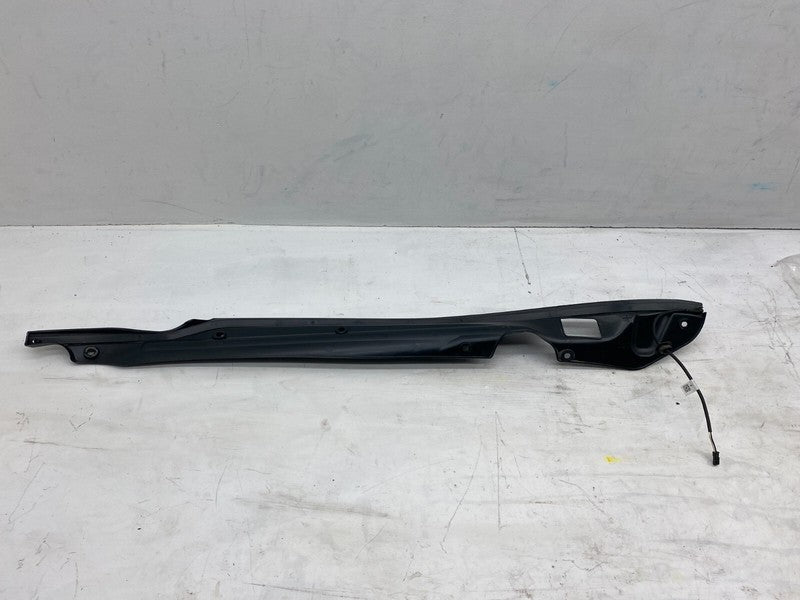 6007570 00 ⭕ 12-25 Model S Rear Right Tailgate Trunk Pinch Sensor Trim Molding 6007570-00