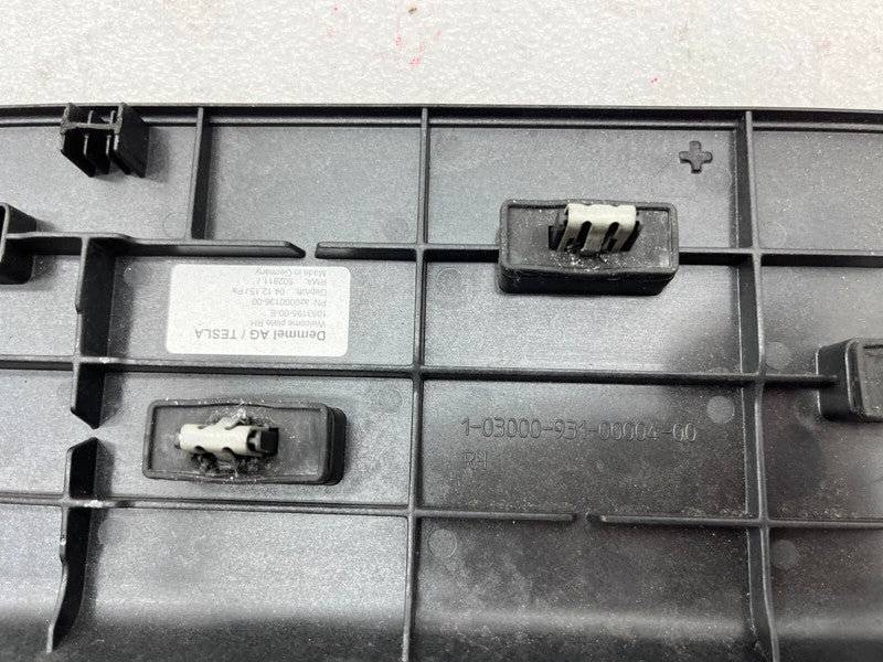 1053195 00 E ⭕ 16-20 Model X Front Passenger Door Sill Welcome Plate Trim Right 1053195-00-E