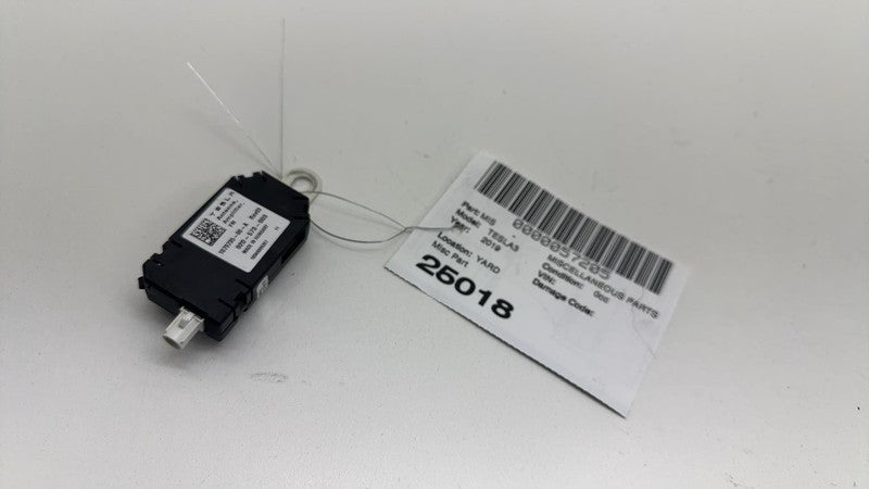 ⭕ 17-23 Tesla Model 3 Y Infotainment Antenna Amplifier AMP Radio FM 10