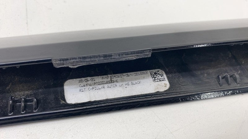 PT00012533 ⭕️ 22-24 Rivian R1T Rear Left & Right C-Pillar Outer Trim PT00012533 / PT0001253