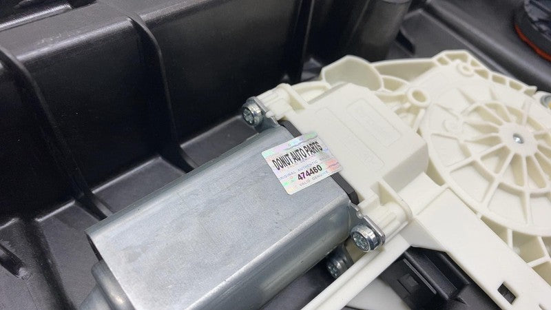 1805867 98 E 2024 2025 Tesla Cybertruck Rear Passenger Door Window Regulator w/ Motor Right