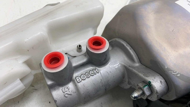 ⭕ 2017-2023 Model 3 Power Brake Booster Master Cylinder & Reservoir 10