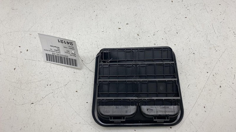 4M0819181B 19-23 E-Tron Rear Left or Right Quarter Panel Pressure Air Vent Grille 4M0819181