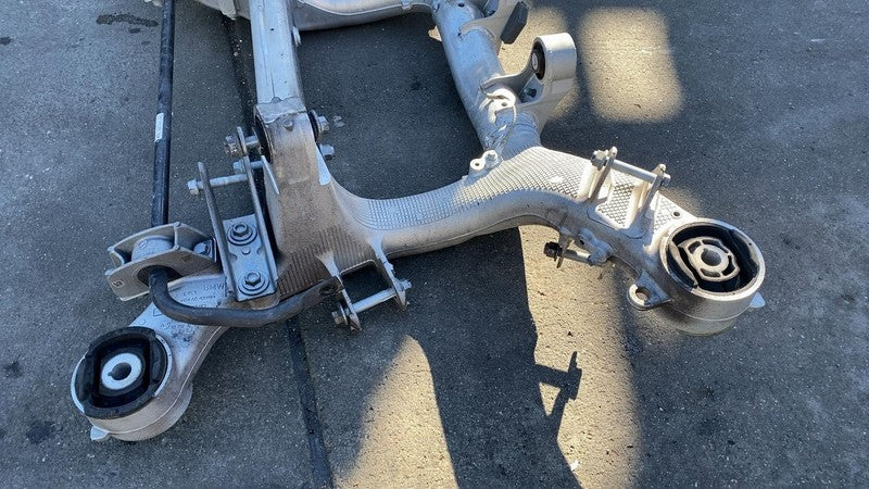 2018-2020 BMW 530e Rear Suspension Undercarriage Subframe Crossmember