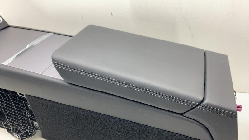 ⭕ 2025-2026 Model Y MY Juniper Front Center Console w/ Side Panels 193