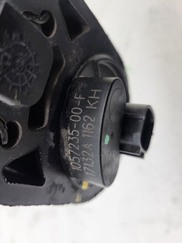 2016-2020 Tesla Model S MS Electric Auxiliary Coolant Water Pump w/ Bracket Assy