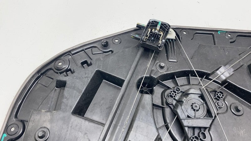 30747091 ⭕ 2021-2023 Polestar 2 Front Left Side Door Window Regulator & Carrier 30747091