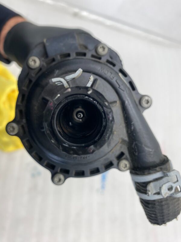 103732800F 2016-2020 Tesla Model X MX Cooling System Auxiliary Coolant Water Pump Assembly