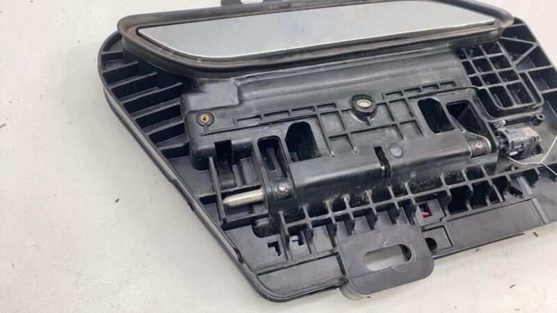 1100300-00-A 2016-2020 Tesla Model S MS Rear Passenger Side Exterior Door Handle Outer Right