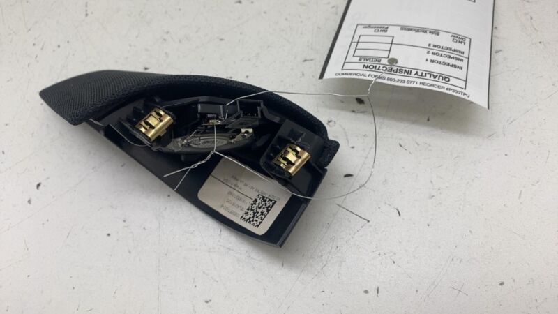 109565700E 2017-2023 Tesla Model 3 Front Driver Side Audio Tweeter & Speaker Cover Left LH