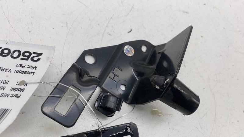 ⭕ 2006-2015 Mazda MX-5 Miata PAIR Left & Right Rubber Stopper Grommet Bracket