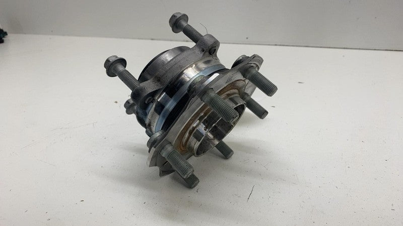 125017100D ⭕ 24-25 Cybertruck Front/Rear Driven Hub 6x139.7mm PCD-180mm Flange 1250171-00-D