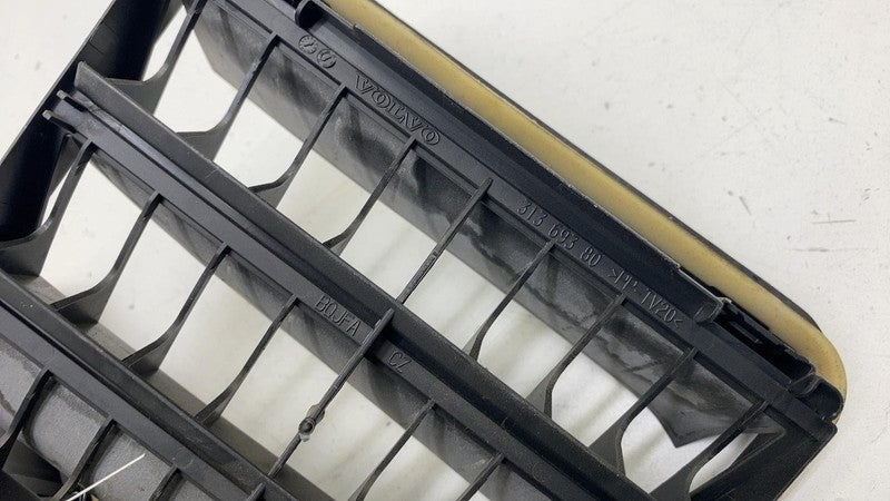 31369380 ⭕ 21-24 Polestar 2 Rear Left & Right Quarter Air Pressure Vent Grille 31369380