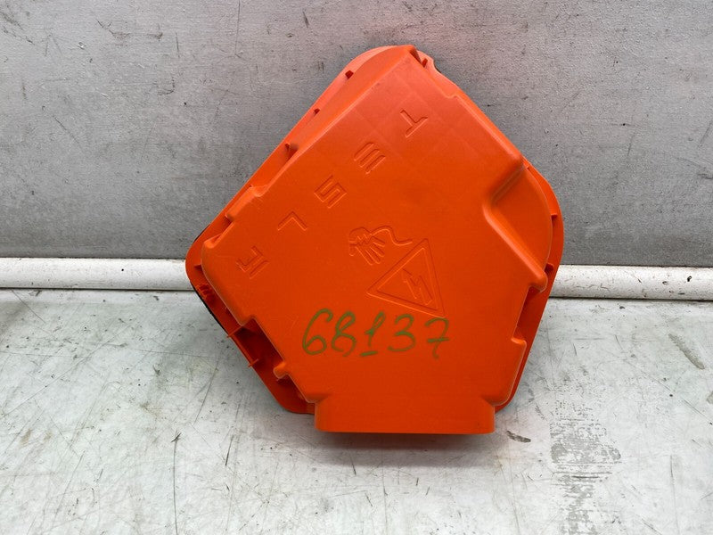 1479255 00 B ⭕17-23 Tesla Model 3 Charge Port System Inlet Close Out Panel Cover 1464395-00-B