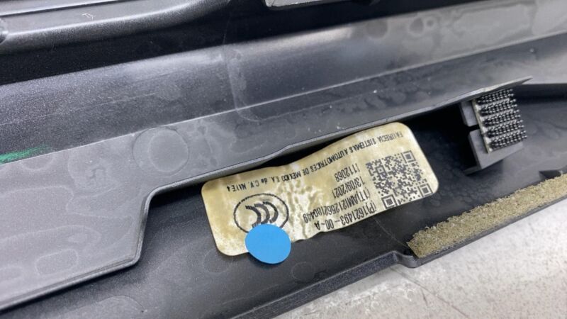 162149300A 2017-2023 Tesla Model 3 Y Front Dashboard Decor Instrument Panel Trim Cover Assy