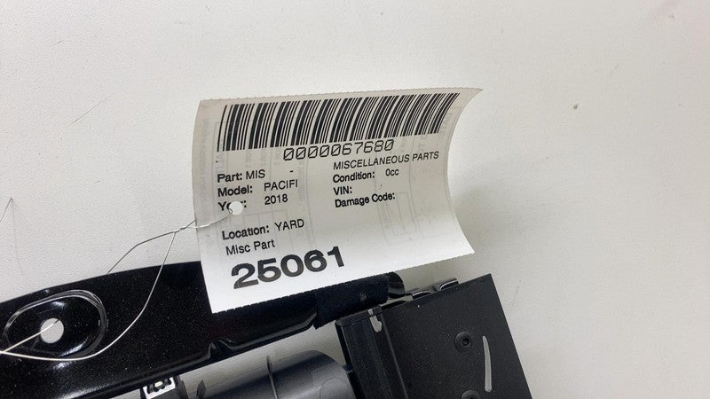 5SD25PD2AF ⭕ 2017-2021 Chrysler Pacifica Rear Sunroof Window Sunshade Sun Shade 5SD25PD2AF